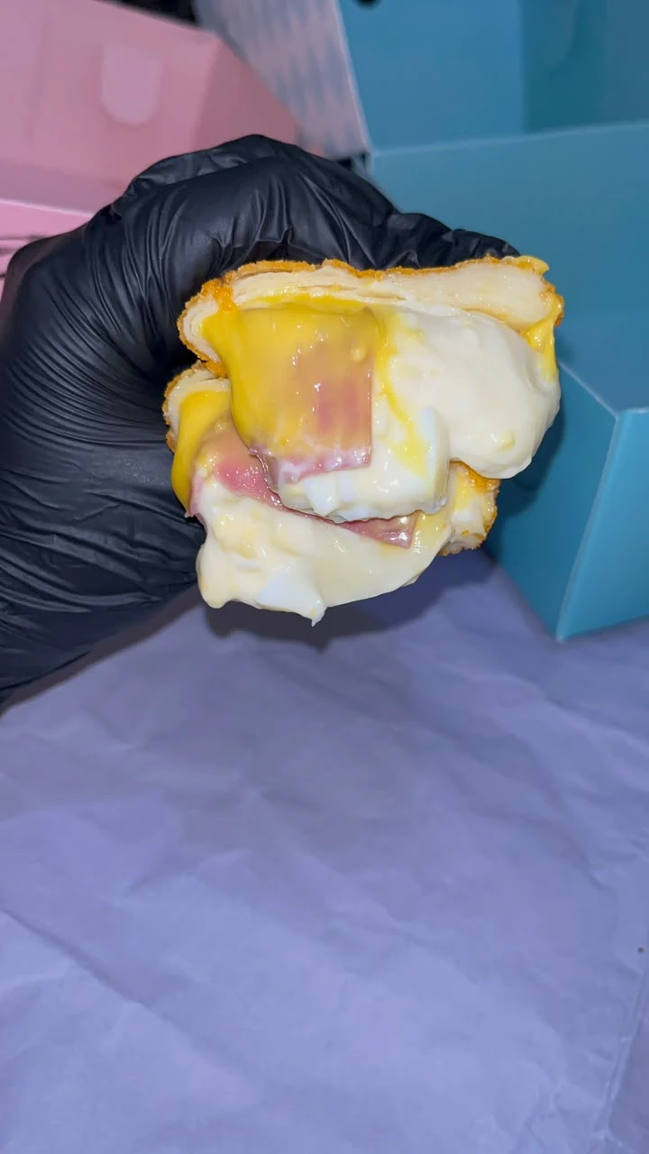 THE ULTIMATE MELT